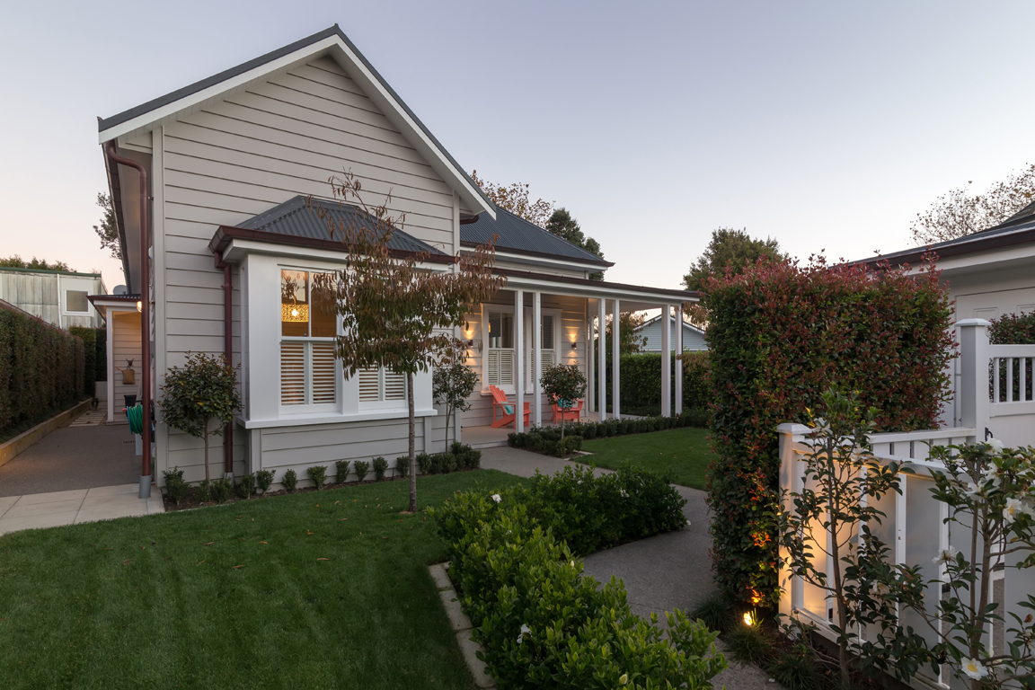 Conservatory House — image 2